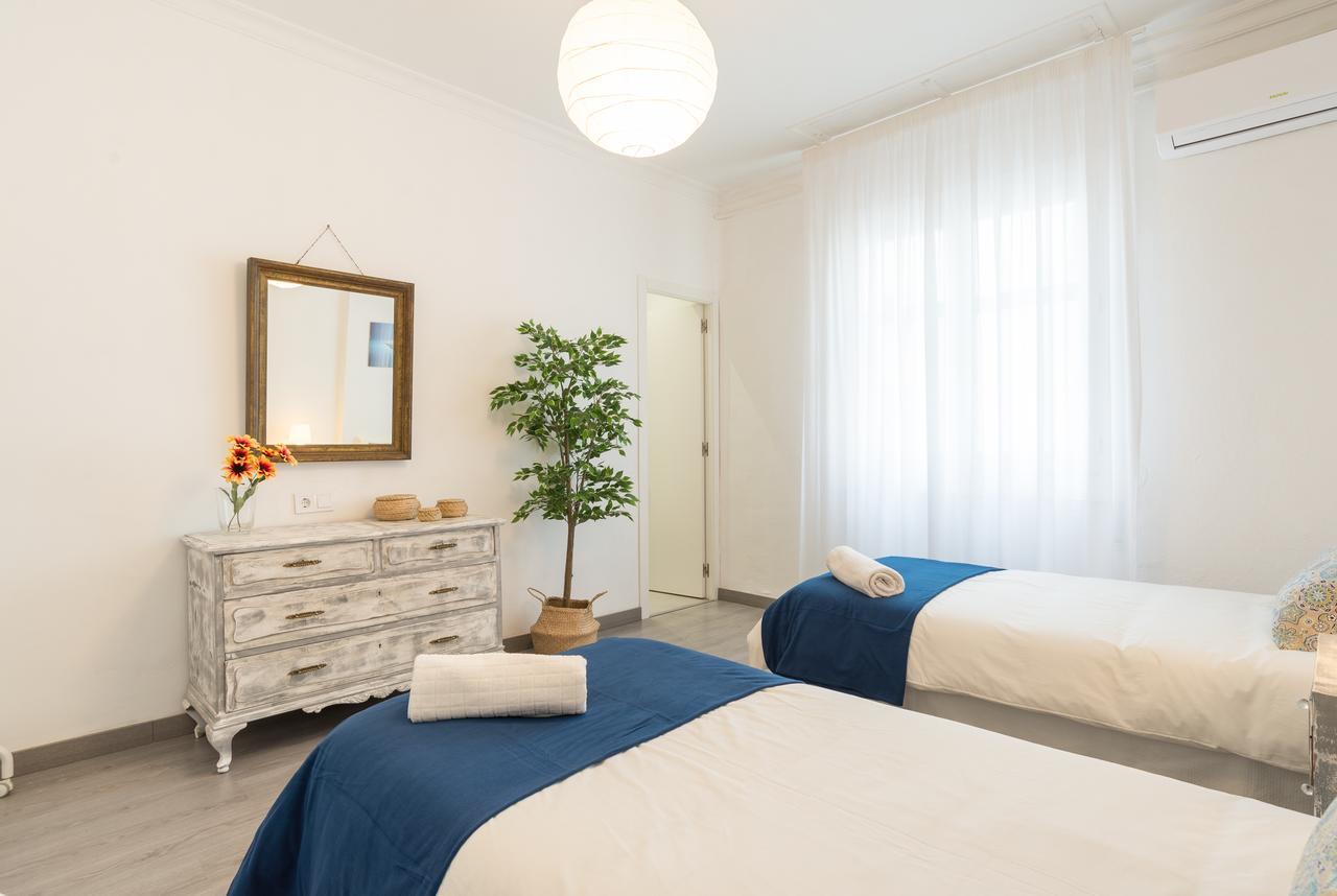 Urbe10 Duquesa De Parcent 4 Bedrooms Apartament Malaga